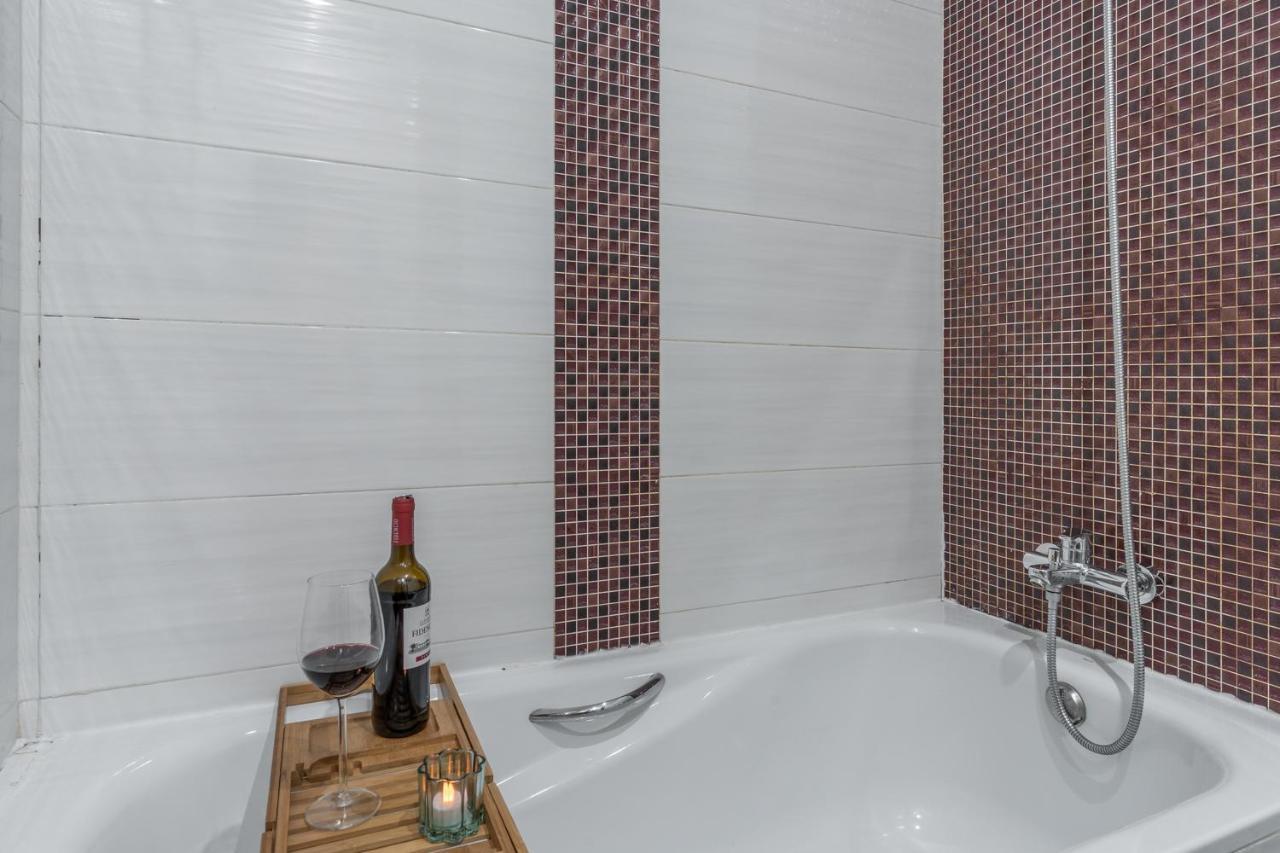 Tuguest Postigo II Catedral Apartment - Free Parking Granada Exterior photo